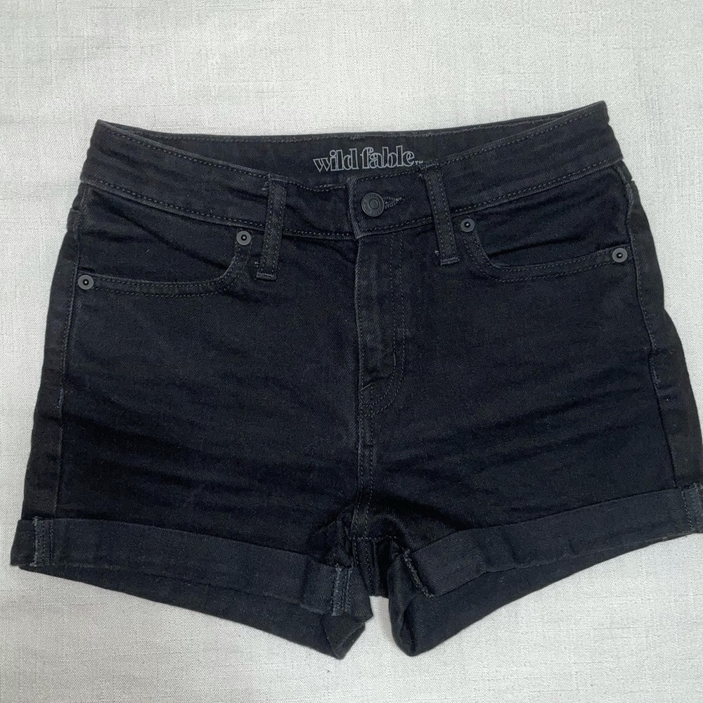 Wild fable black high waisted jean shorts, fit like size 2